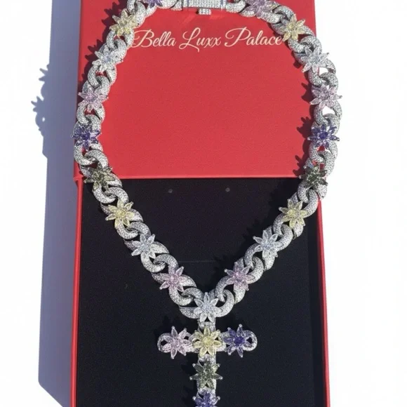 Elegant Purple and Silver Necklace 18inch - Picture 5 of 9